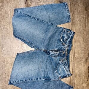 Women’s Levi Blue Denim Jeans W34 L32 with Classic Stitching